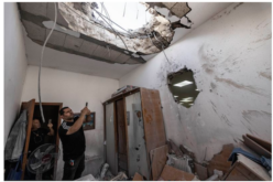 Israeli Strikes Hit Gaza Tunnels As Diplomats Work For Truce