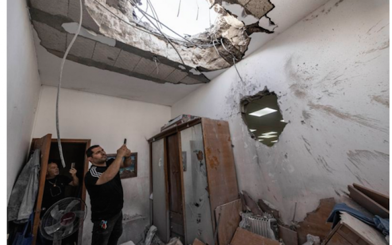 Israeli Strikes Hit Gaza Tunnels As Diplomats Work For Truce