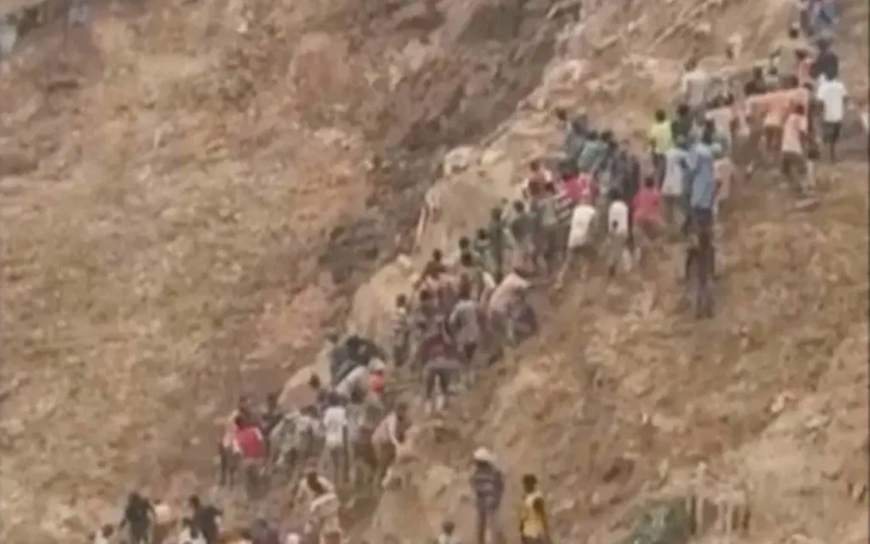 Central African Republic closes gold mine after collapse kills 49
