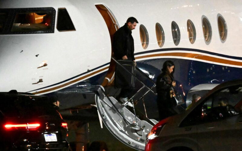 Photos: Messi arrives Argentina to bid farewell to father Jorge