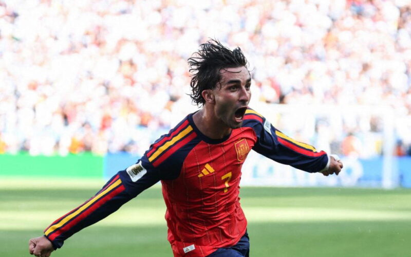 World Cup winner Ferran Torres signs for Paris Saint-Germain