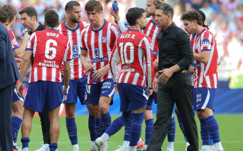 10-man Atletico snatch Villarreal draw as Alvarez returns