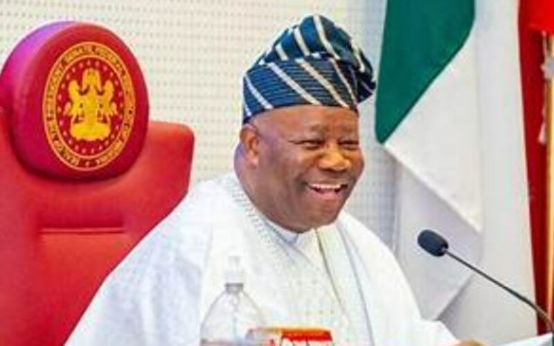 Eid-el-Maulud: Akpabio felicitates Muslims, seeks prayers for peace, unity