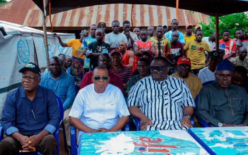 Aondoakaa visits Guma attack victims, says security must rise above politics