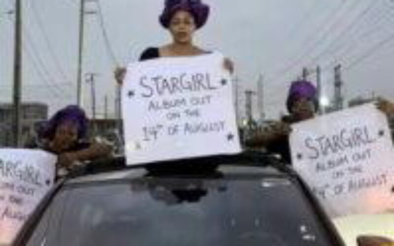 Ayra Starr’s mother promotes ‘Starr Girl’ album on Lagos streets