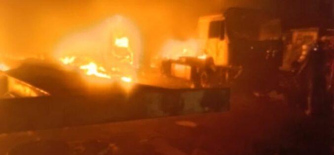Fire razes makeshift structures in Lagos, destroys goods