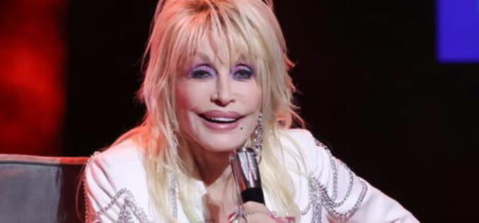 Trump orders flags to be flown at half-mast in honour of Dolly Parton