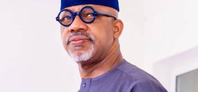Abiodun receives hundreds of PDP, ADC defectors into APC, mobilises Ogun East for 2027