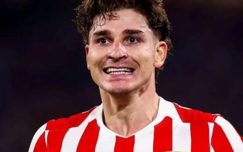 Julián Alvarez skips Atlético training amid transfer request saga