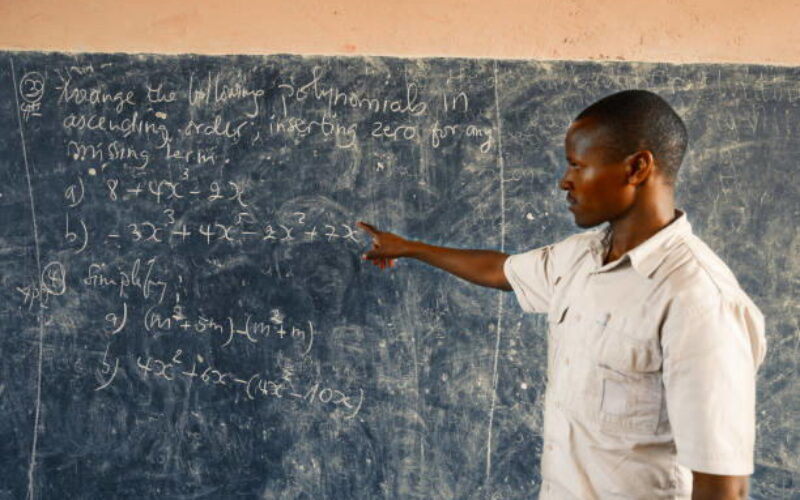 FG tasks teachers on improved basic education