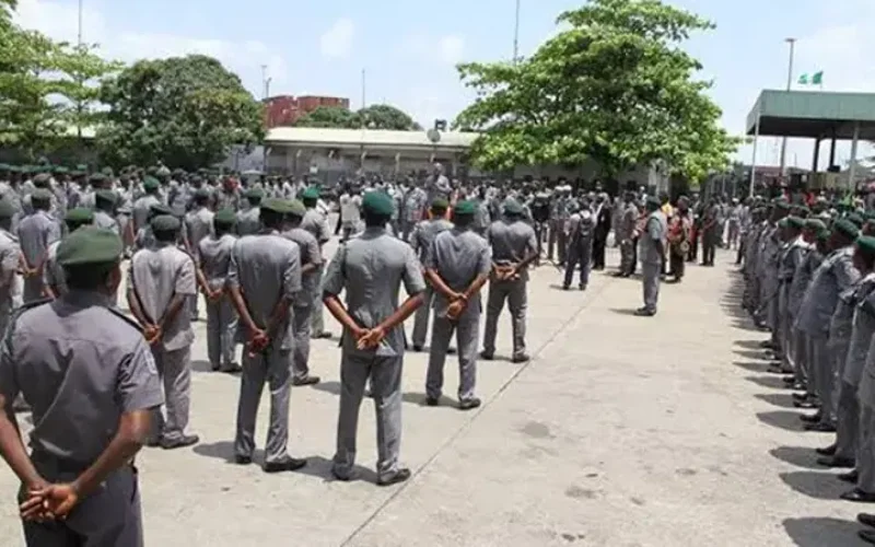 Customs enlists 3,852 out of 573,680 applicants