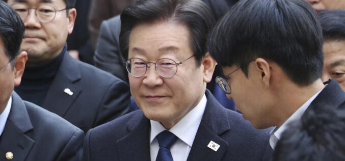 S’Korea president proposes talks with North to formally end Korean War