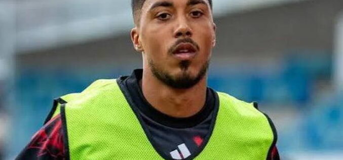 Tielemans apologises for offending Villa fans with Man Utd boast
