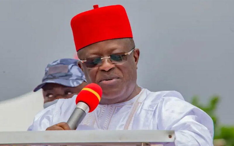 Umahi apologises over Benin-Sapele road, orders arrest of contractors
