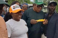 Video: Oyo ADC gov candidate stirs reactions after serving boiled corn to supporters