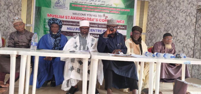 Osun Muslim Group questions Adeleke’s record, backs Oyebamiji