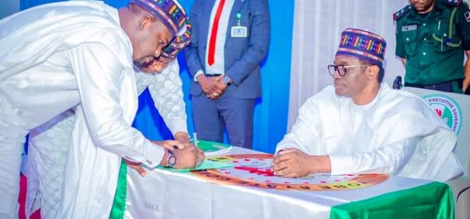 Buni swears in SSG, advisers, permanent secretaries, board chairmen