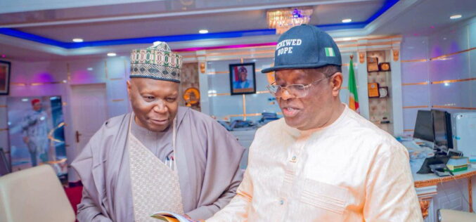 Inuwa intensifies push for federal road projects, meets Umahi