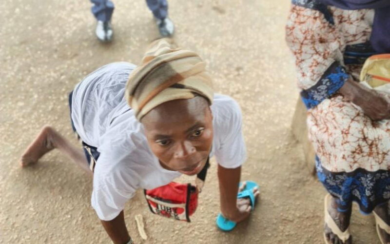 Osun election in photos: Elderly, physically challenged voters turn out