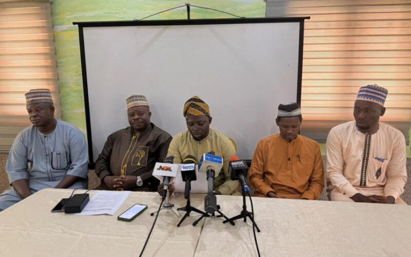 Mustapha’s Defection: Kwara Central Stakeholders back AbdulRazaq, Danladi