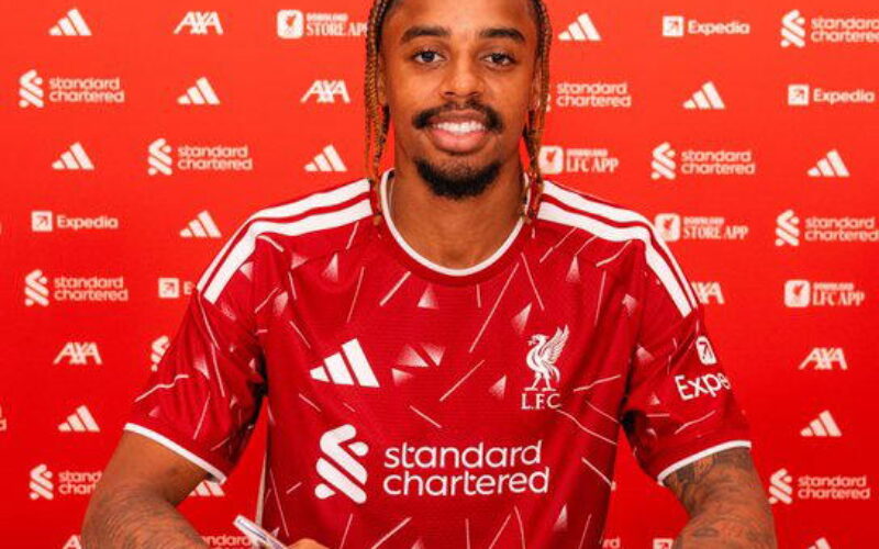 Liverpool complete £123m Barcola transfer from PSG