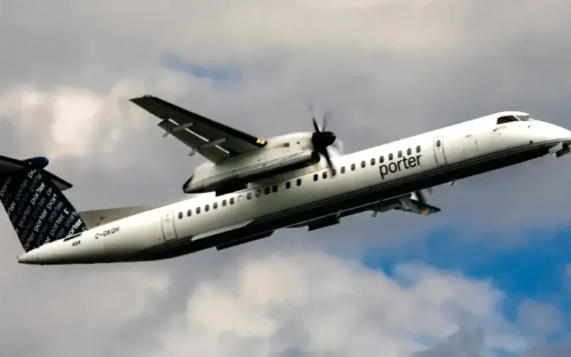 Flight cancelled after child refuses to wear seatbelt, leaves passengers stranded