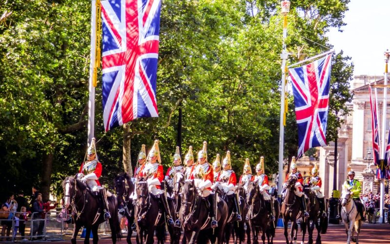 UK lists 6 things available to eligible asylum seekers in Britain
