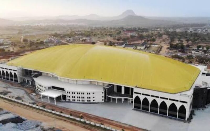 10 churches with the largest auditoriums in the world