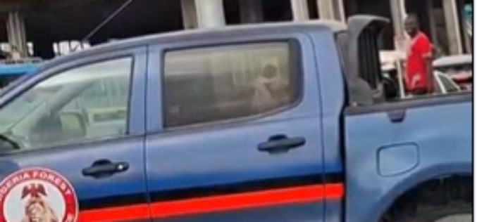 Video: NFSS vehicle obstructs pedestrian walkway at Mile 2