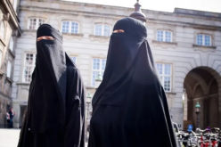 Portugal bans face coverings in public places