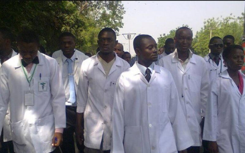 Resident doctors, FG enter into truce to suspend planned strike