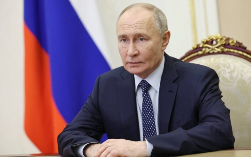 Russia says three-way talks with Ukraine, US could resume