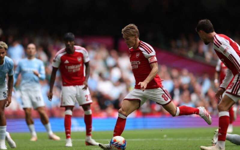 Arsenal extend perfect Premier League start as Chelsea, Liverpool draw