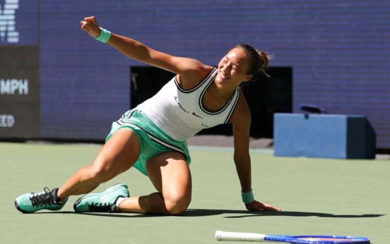 US Open: Zheng stuns Swiatek after another 5-0 comeback