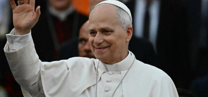 Pope restores Vatican salaries cut during Covid