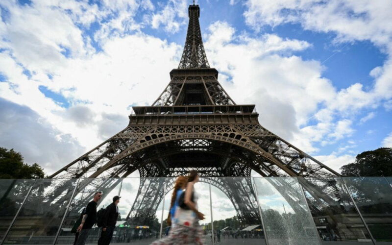 Eiffel Tower reopens after row over removing women staff
