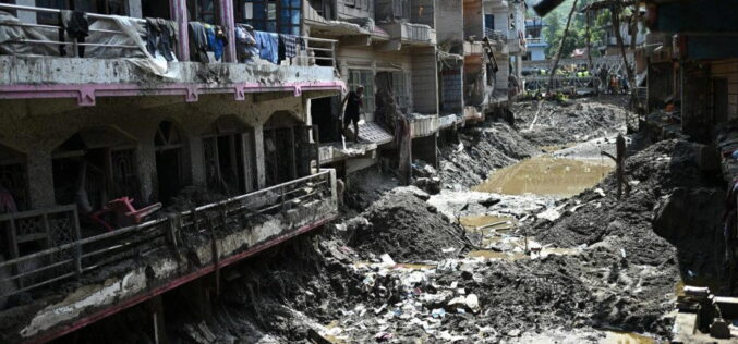 Nepal flood death toll rises over 1,300 as rescuers scour tunnels