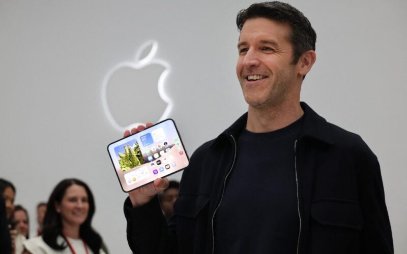 Apple unveils its first foldable smartphone iPhone Duo