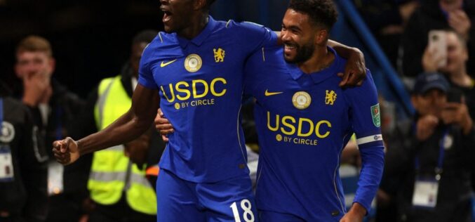 Chelsea fight back from 2-0 down to beat Leeds 6-3