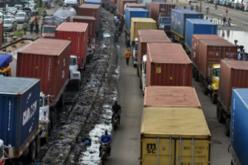 Lagos moves to restore order in trucking business