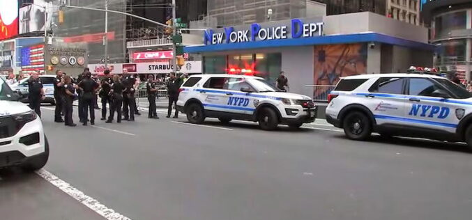 Bank of America VP dies after stabbing in New York’s Times Square