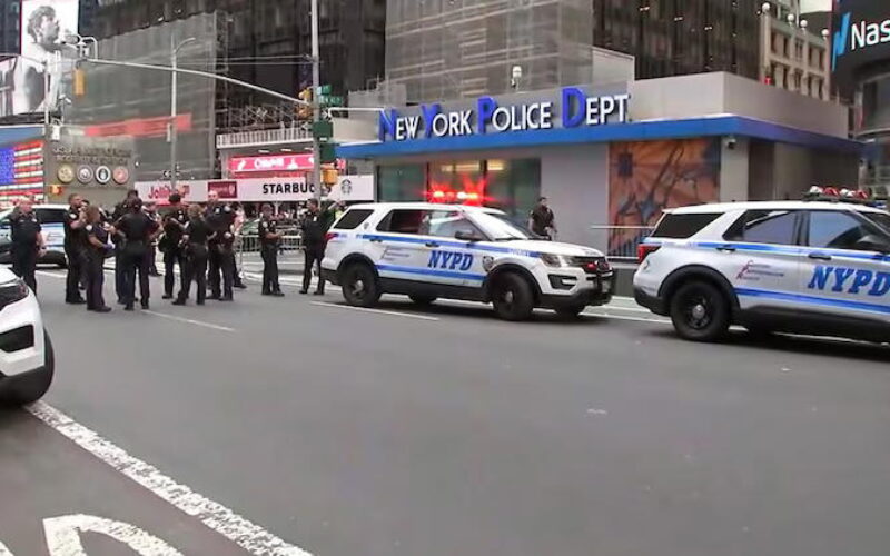 Bank of America VP dies after stabbing in New York’s Times Square