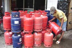 Gas price rises by 8.3% to N1,300/kg, higher in informal locations