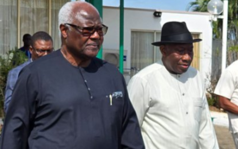 Jonathan sees off ex-Sierra Leone President Koroma, welcomes return home