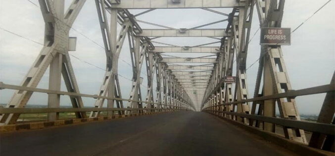 FG announces 14-day closure of Niger Bridge for maintenance