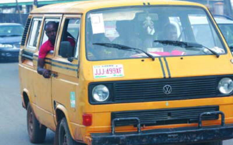 ‎Lagos: Commuters stranded as commercial bus drivers strike over alleged extortion