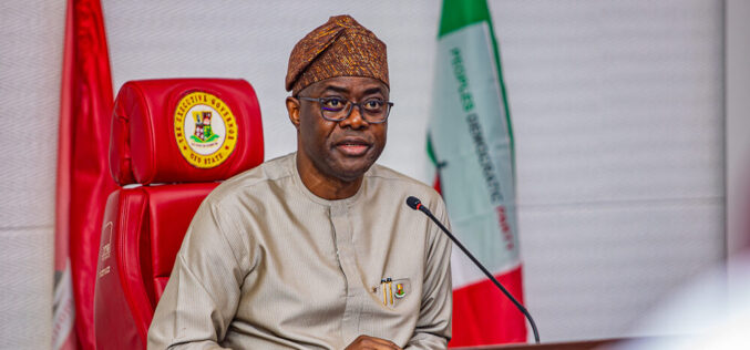 Gov.‌‌‍‌‍⁠⁠‌‍‌⁠⁠‍‌‌‍‌ Makinde approves 32-seater, 18-seater buses for Shooting Stars