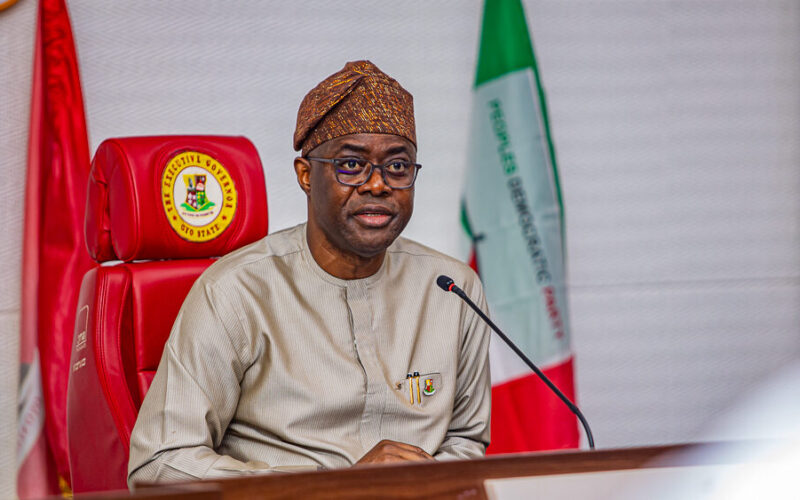 Gov.‌‌‍‌‍⁠⁠‌‍‌⁠⁠‍‌‌‍‌ Makinde approves 32-seater, 18-seater buses for Shooting Stars