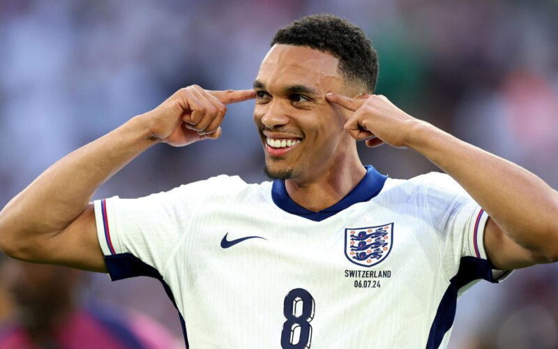 Alexander-Arnold, Palmer return to England squad for Nations League