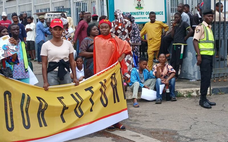Updated: CSOs protest at Finance Ministry, demand end to excessive borrowing